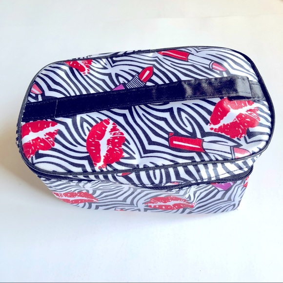 NEW Makeup Bag Cosmetic Travel Zebra Print Lipsticks Lips 7 3/4” x 5” x 4” NWOT - Picture 1 of 12